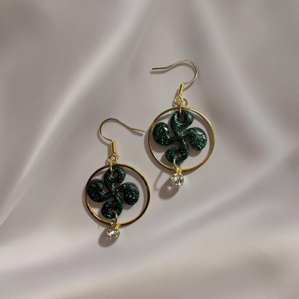 Boucles d'oreilles Croix Basque - Vert Emeraude Pailleté