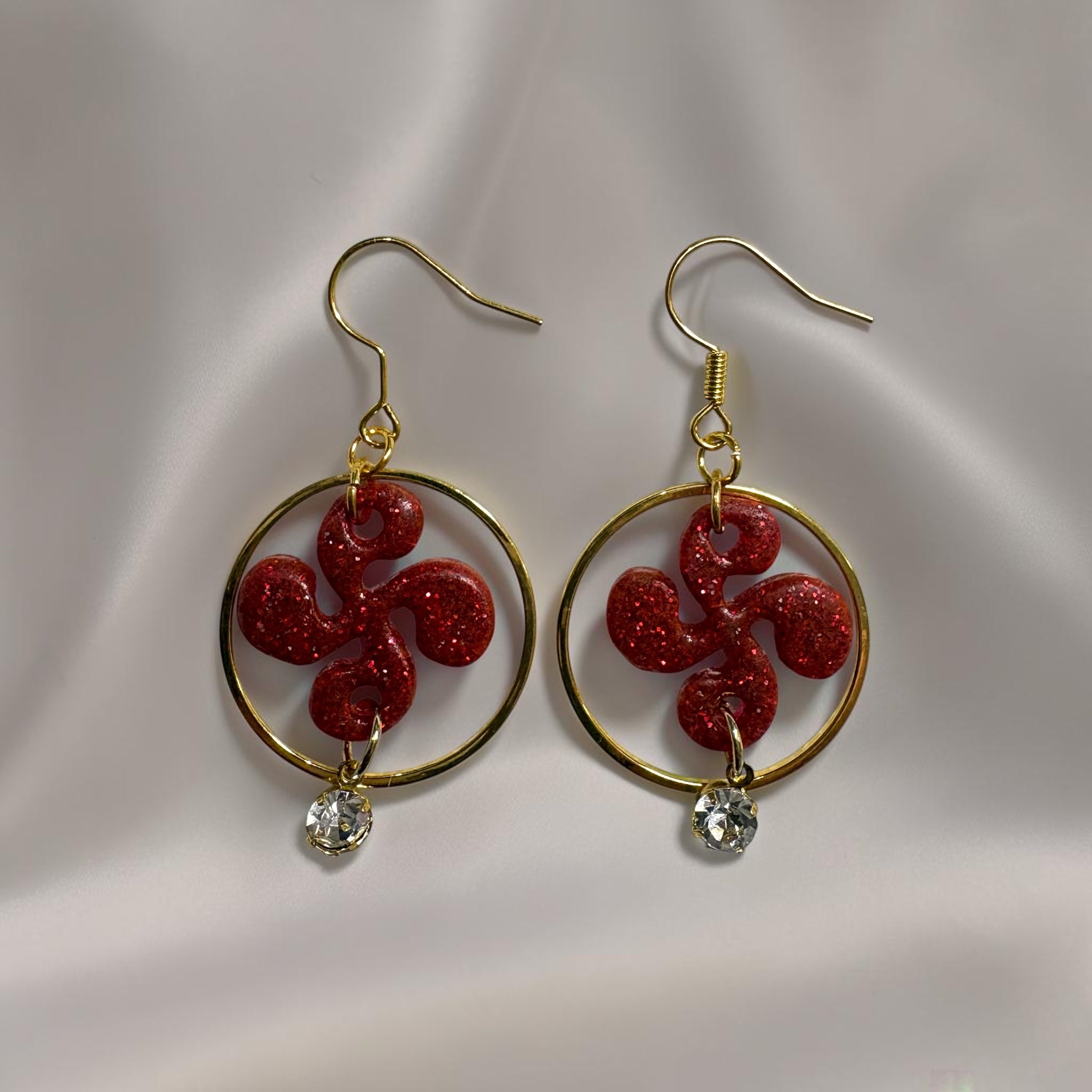 Boucles d'oreilles Croix Basque - Rouge pailleté